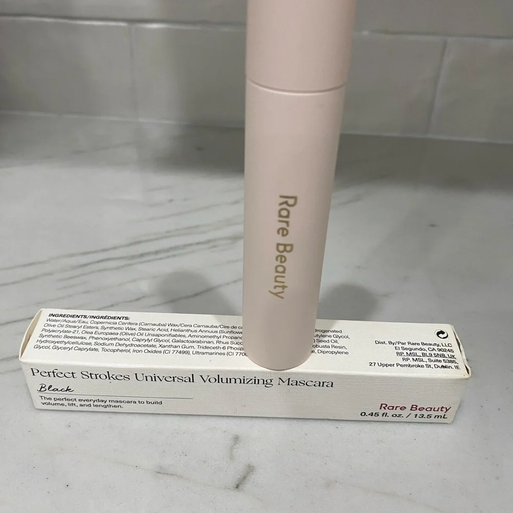 Nwt Rare Beauty Perfect Strokes Mascara - Black free make up bag